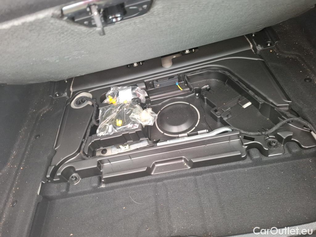 Mercedes  A-Klasse MERCEDES-BENZ Classe A / 2018 / 5P / Berline A 180 d Business Line 7G-DCT #11