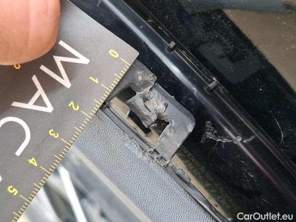  Mercedes  EQA MERCEDES-BENZ  / 2021 / 5P / SUV  250 AMG Line #12