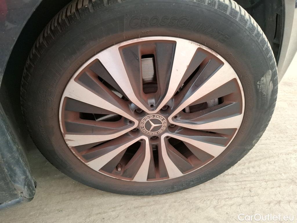 Mercedes  A-Klasse MERCEDES-BENZ Classe A Compact / 2018 / 5P / Berline A 250 e Business Line 8G-DCT #18