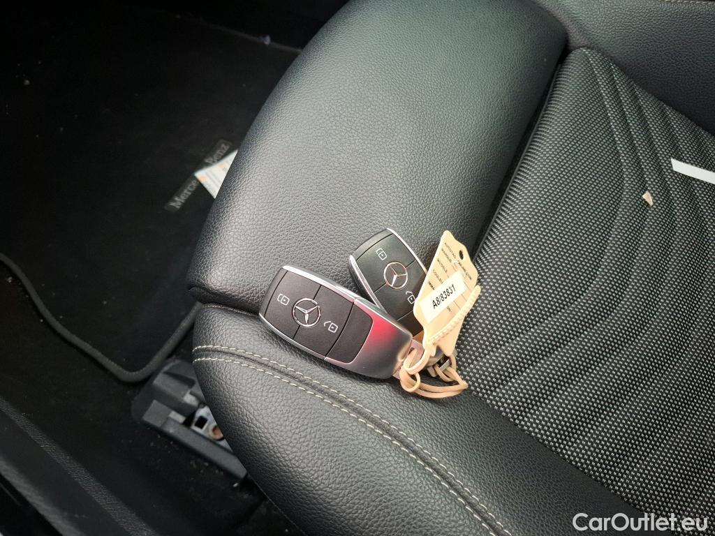 Mercedes  A-Klasse MERCEDES-BENZ Classe A / 2018 / 5P / Berline A 180 d Business Line 7G-DCT #12