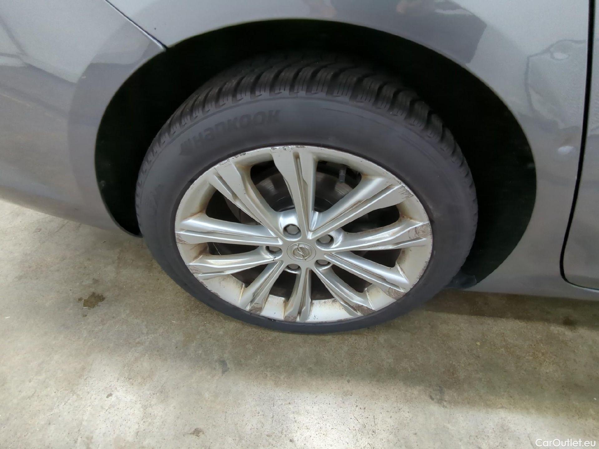  Opel  Insignia OPEL  Sports Tourer / 2020 / 5P / Break 1.5 Diesel 122 ch auto ELEGANCE BUSINESS #19