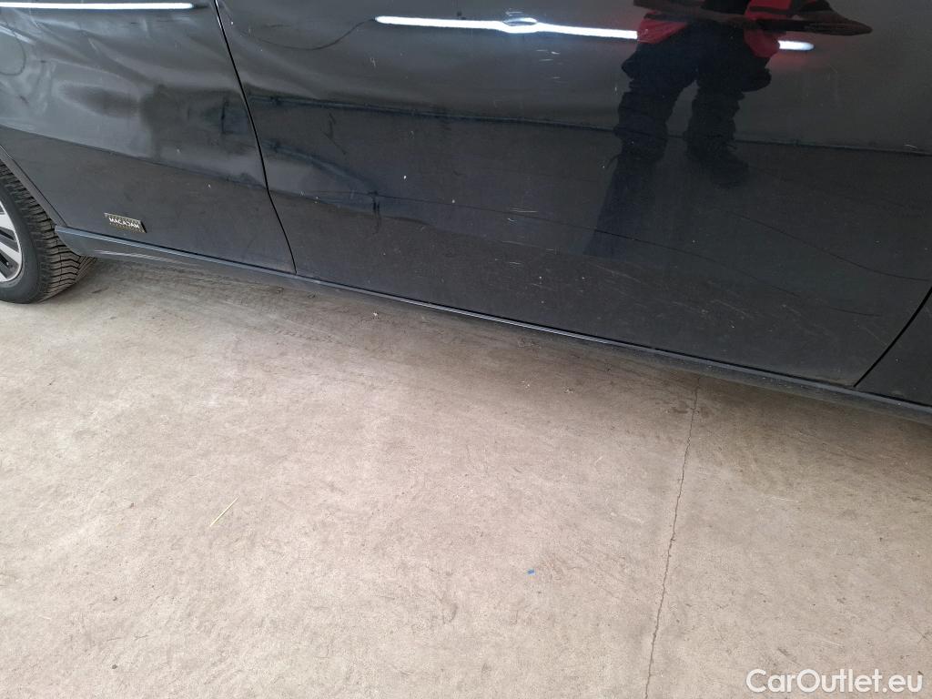 Mercedes  A-Klasse MERCEDES-BENZ Classe A Compact / 2018 / 5P / Berline A 250 e Business Line 8G-DCT #15