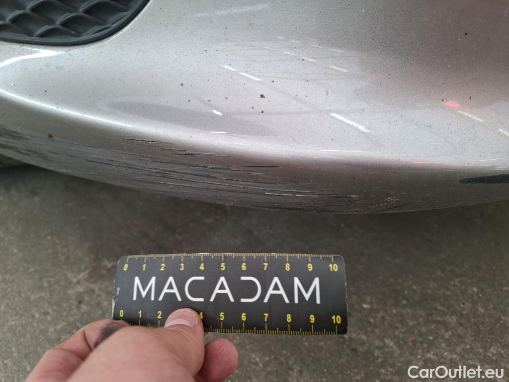 Mercedes  A-Klasse MERCEDES-BENZ Classe A / 2018 / 5P / Berline A 180 d Business Line 7G-DCT #10