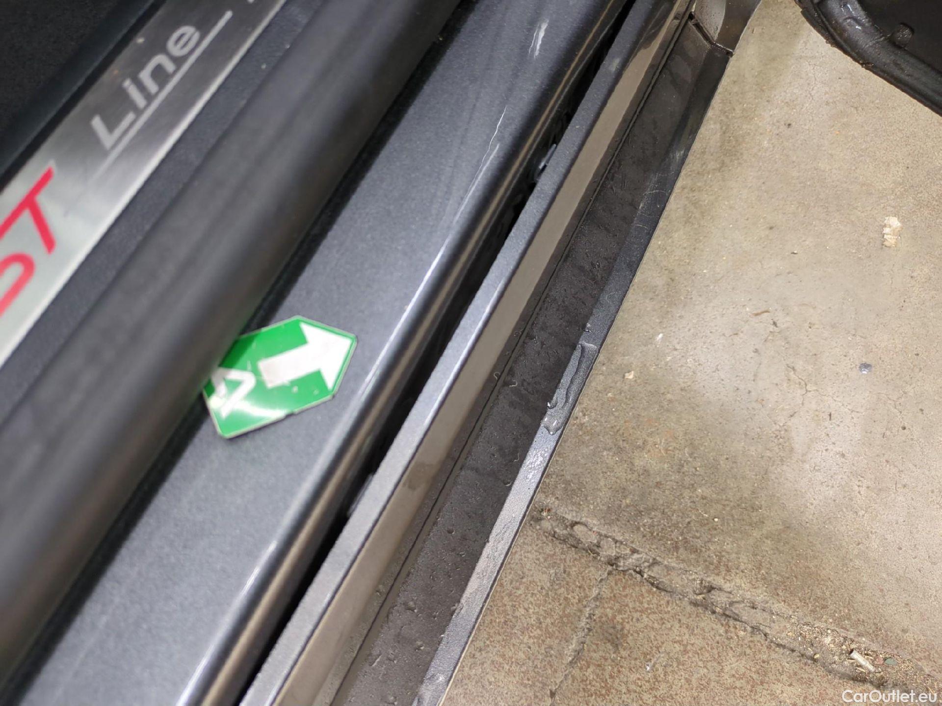 Ford  Kuga FORD  / 2019 / 5P / SUV 2.5 Duratec 225 ch PHEV eCVT St Line #1