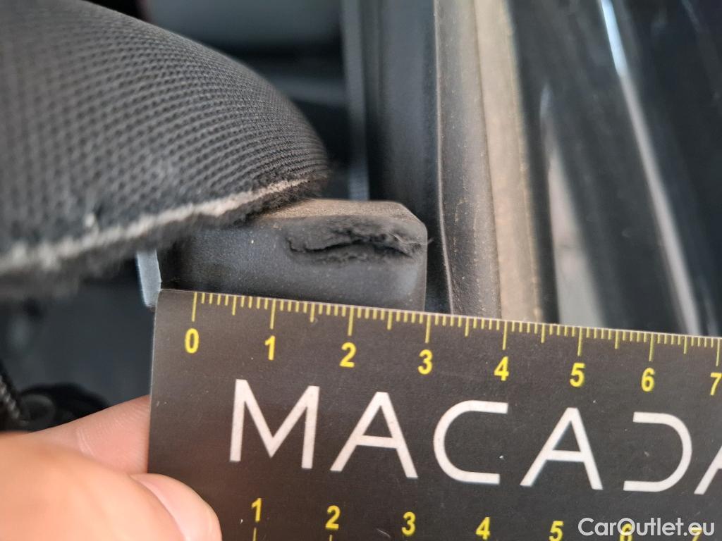  Mercedes  EQA MERCEDES-BENZ  / 2021 / 5P / SUV  250 AMG Line #22