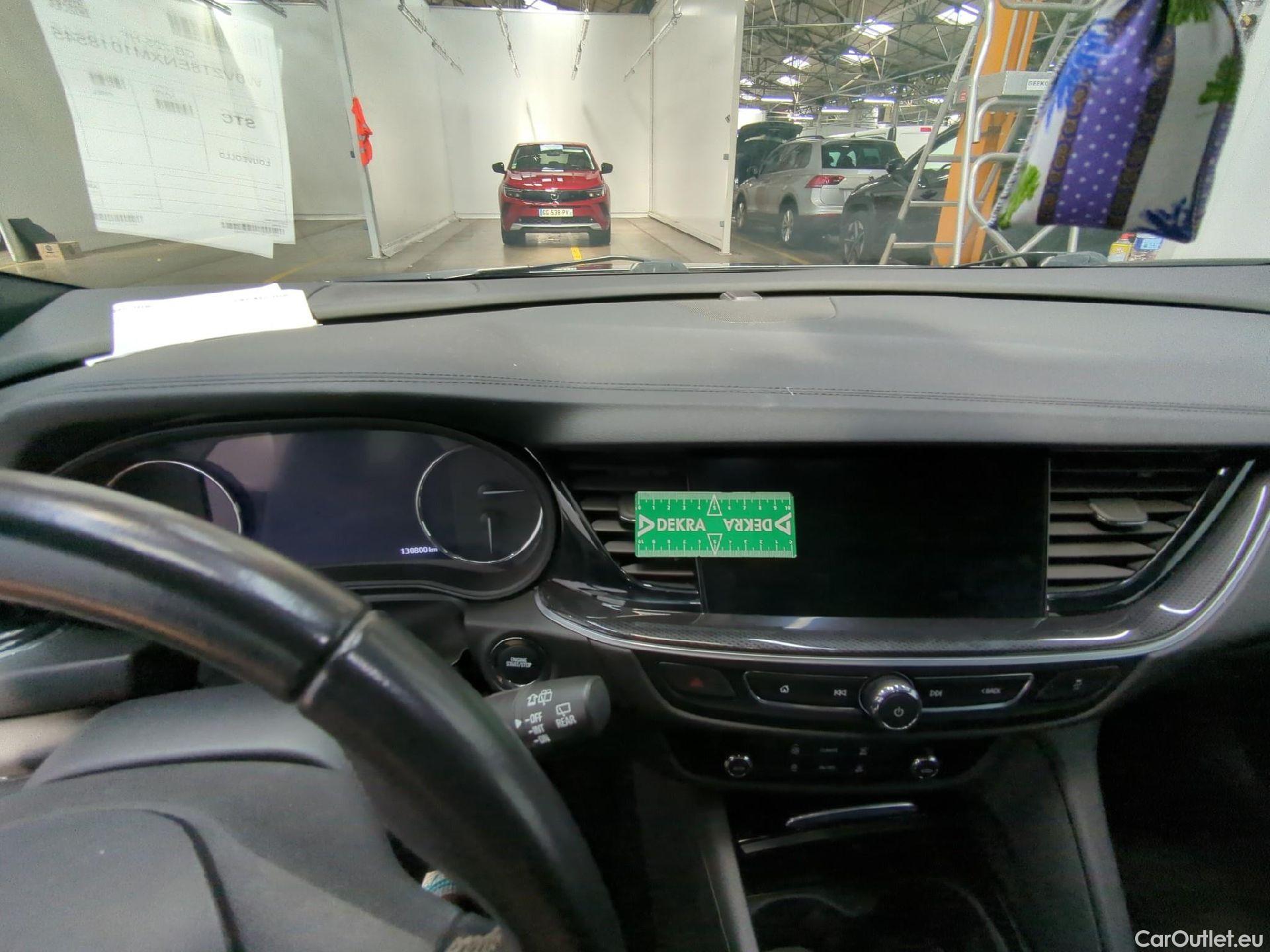  Opel  Insignia OPEL  Sports Tourer / 2020 / 5P / Break 1.5 Diesel 122 ch auto ELEGANCE BUSINESS #6