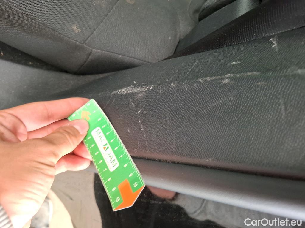 Peugeot  3008  Active Pack 1.5 HDi 130CV BVA8 E6d #22