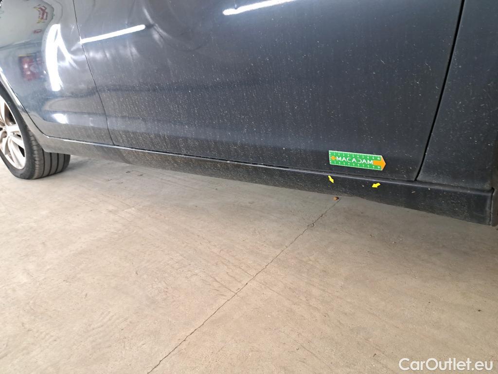 Peugeot  308  Active Business 1.2 PureTech 110 CV #13