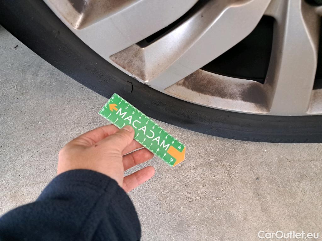 Peugeot  308  Active Business 1.2 PureTech 110 CV #19