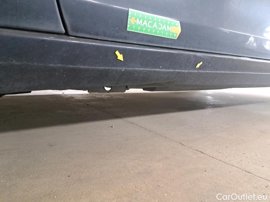 Peugeot  308  Active Business 1.2 PureTech 110 CV #12