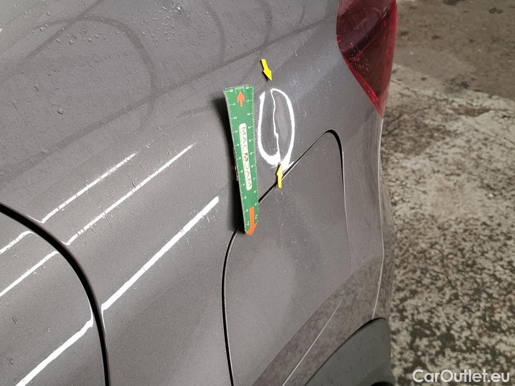 Renault  Captur  II Business 1.6 E-TECH Plug-in 160CV BVA6 E6d #4