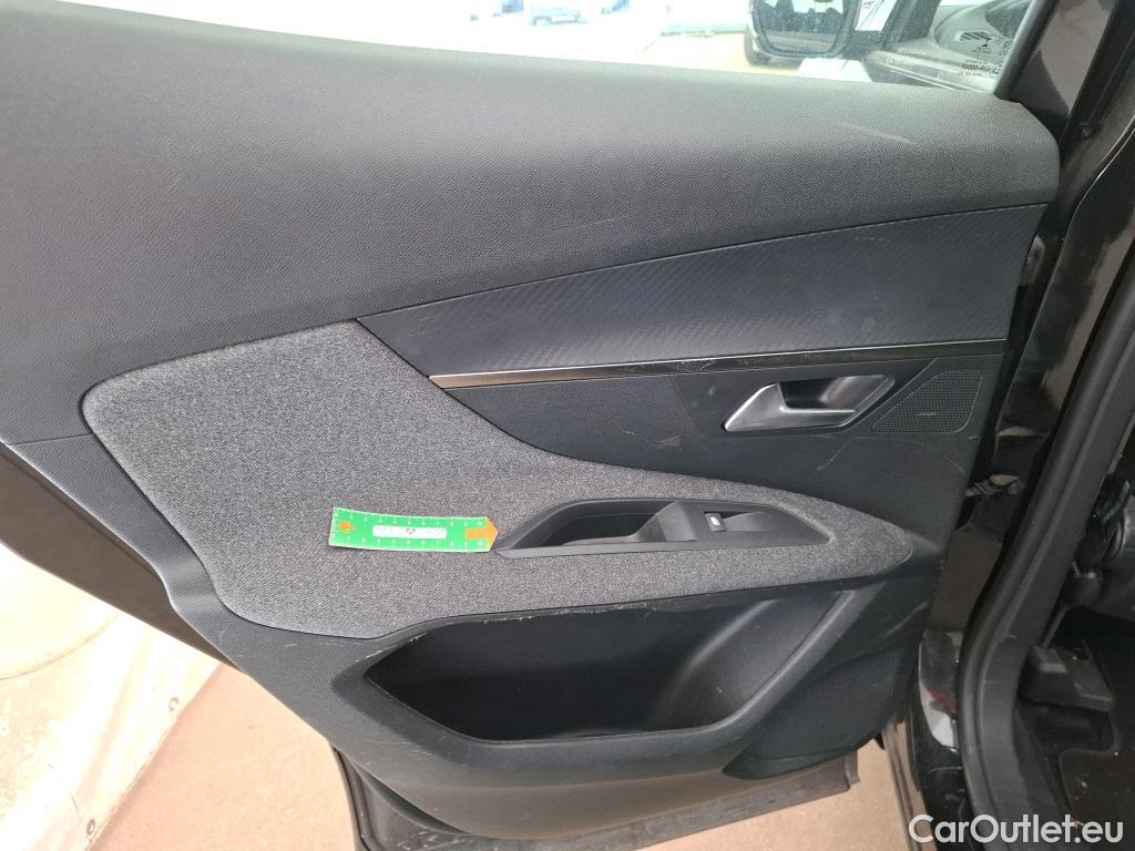 Peugeot  3008  Active Pack 1.5 HDi 130CV BVA8 E6d #19