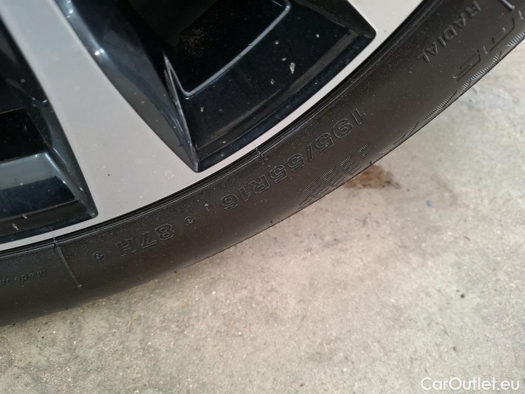 Renault  Clio  V Intens 1.0 TCe 100CV BVM5 E6dT #4