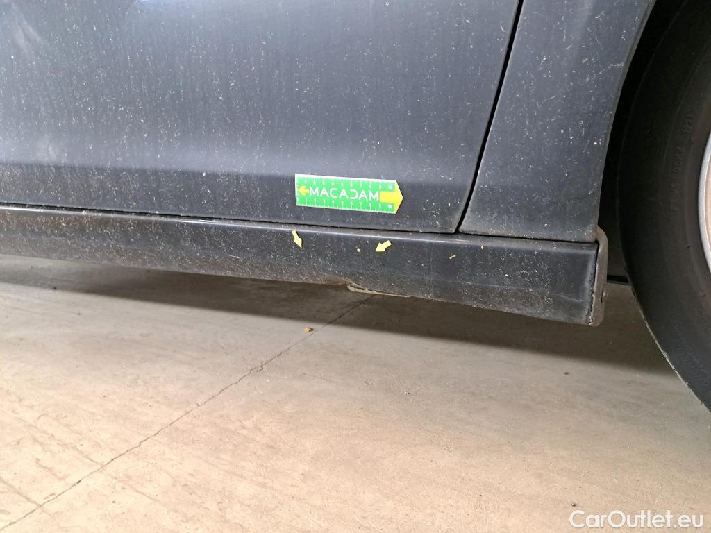 Peugeot  308  Active Business 1.2 PureTech 110 CV #14