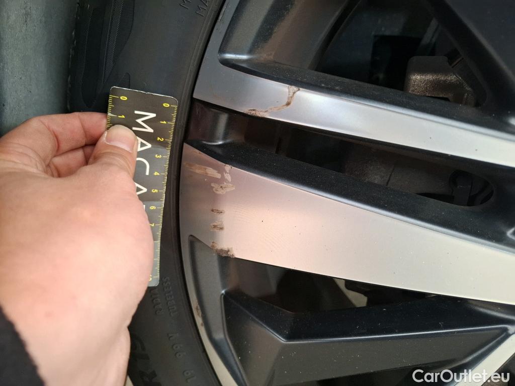 Peugeot  3008  GT 2.0 HDi 180CV BVA8 E6dT #3