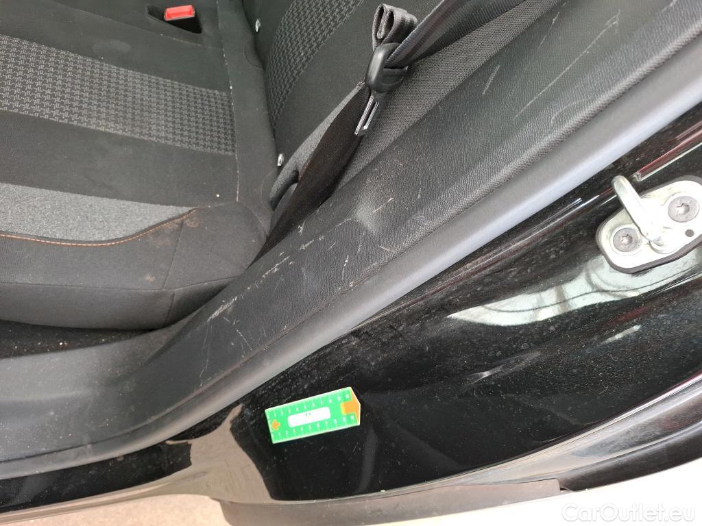 Peugeot  3008  Active Pack 1.5 HDi 130CV BVA8 E6d #21