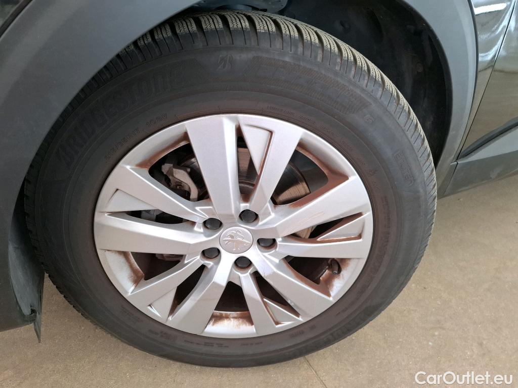 Peugeot  3008  Active Pack 1.5 HDi 130CV BVA8 E6d #10