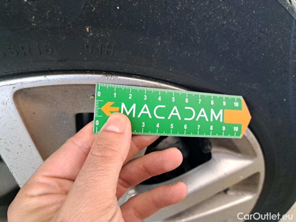 Peugeot  308  Active Business 1.2 PureTech 110 CV #25