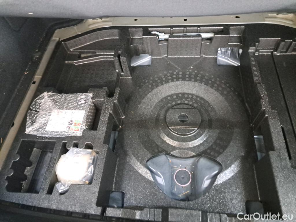 Peugeot  308  Active Business 1.2 PureTech 110 CV #11