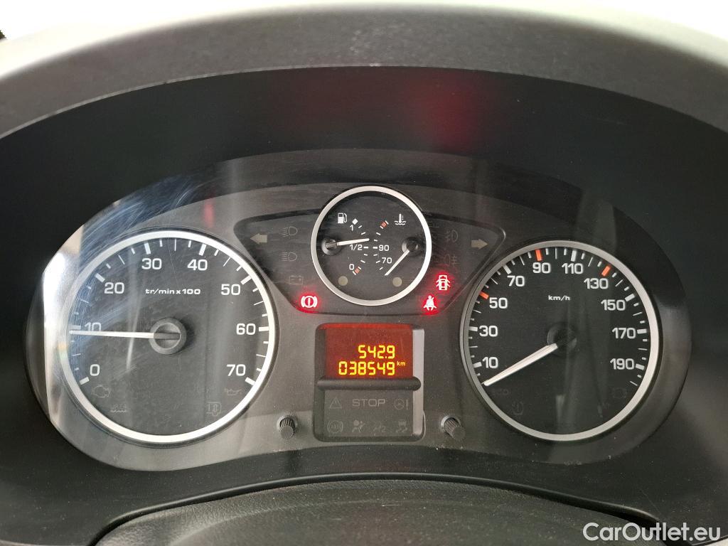 Peugeot  Partner  Tepee Outdoor 1.6 110CV BVM5 E4 #6