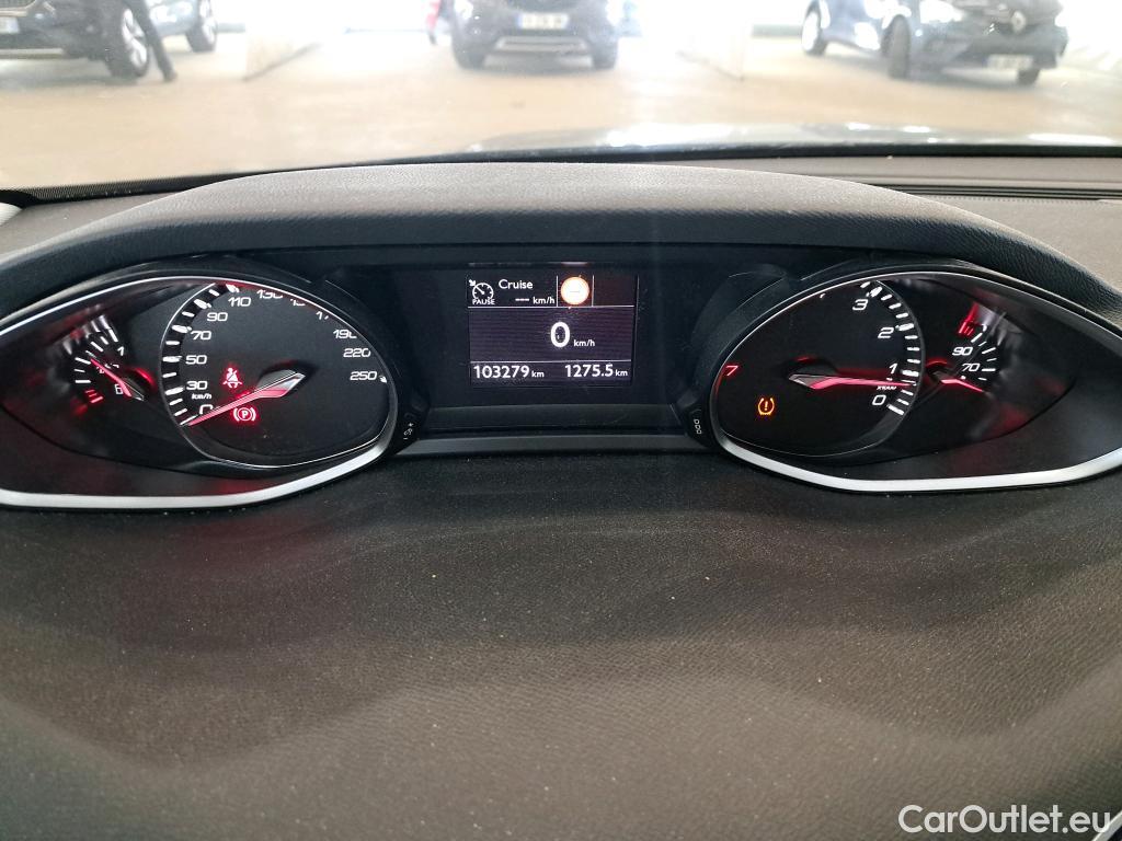 Peugeot  308  Active Business 1.2 PureTech 110 CV #34