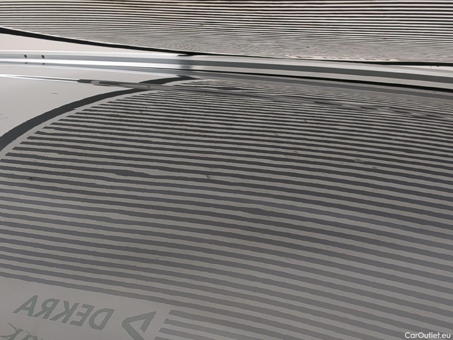 Toyota  Corolla TOYOTA  Touring Sports / 2018 / 5P / Break Hybride 122h Dynamic Business Beyond Zer #17