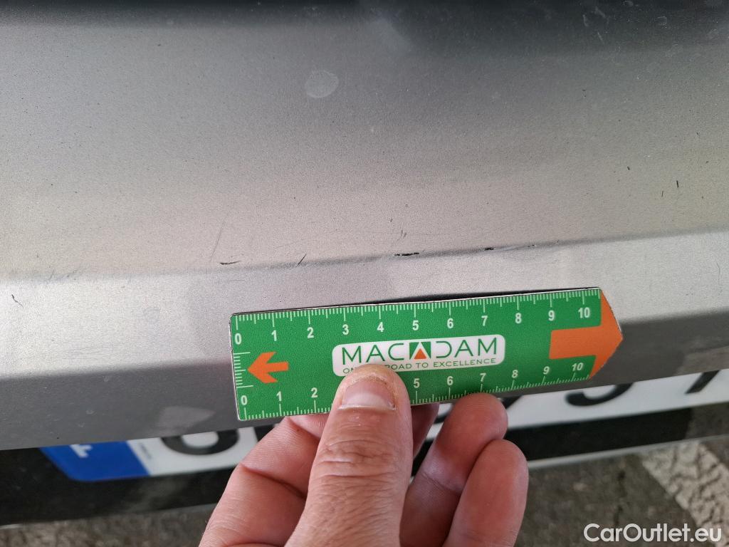 Toyota  Corolla TOYOTA  / 2018 / 5P / Berline Hybride 184h Dynamic Business Beyond Zer #3