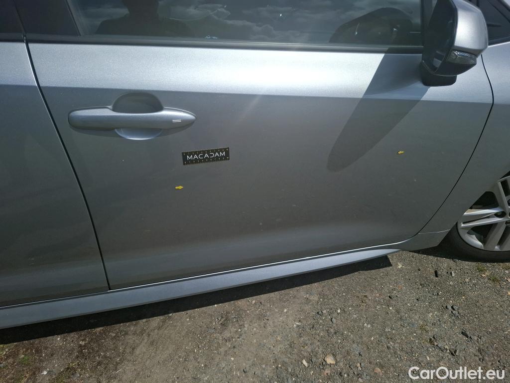 Toyota  Corolla TOYOTA  / 2018 / 5P / Berline Hybride 122h Dynamic Business Beyond Zer #15