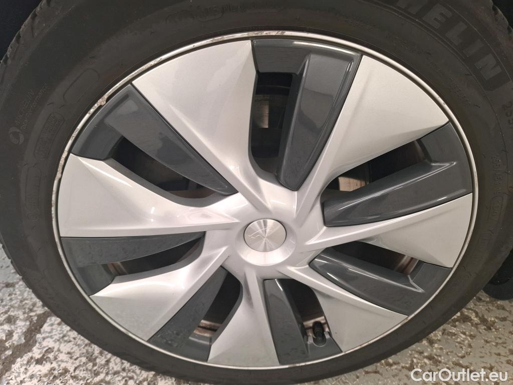 Tesla  Model Y TESLA  / 2020 / 5P / SUV Grand Autonomie Dual Motor AWD #2