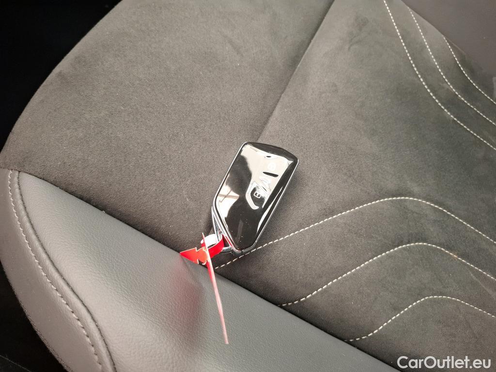 Volkswagen  ID.4  Pro Performance 77kWh BVA #14