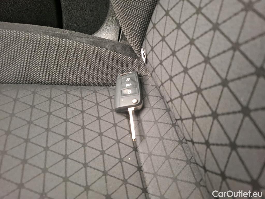 Volkswagen  T-CROSS  Lounge 1.0 TSI 110CV BVM6 E6d #12