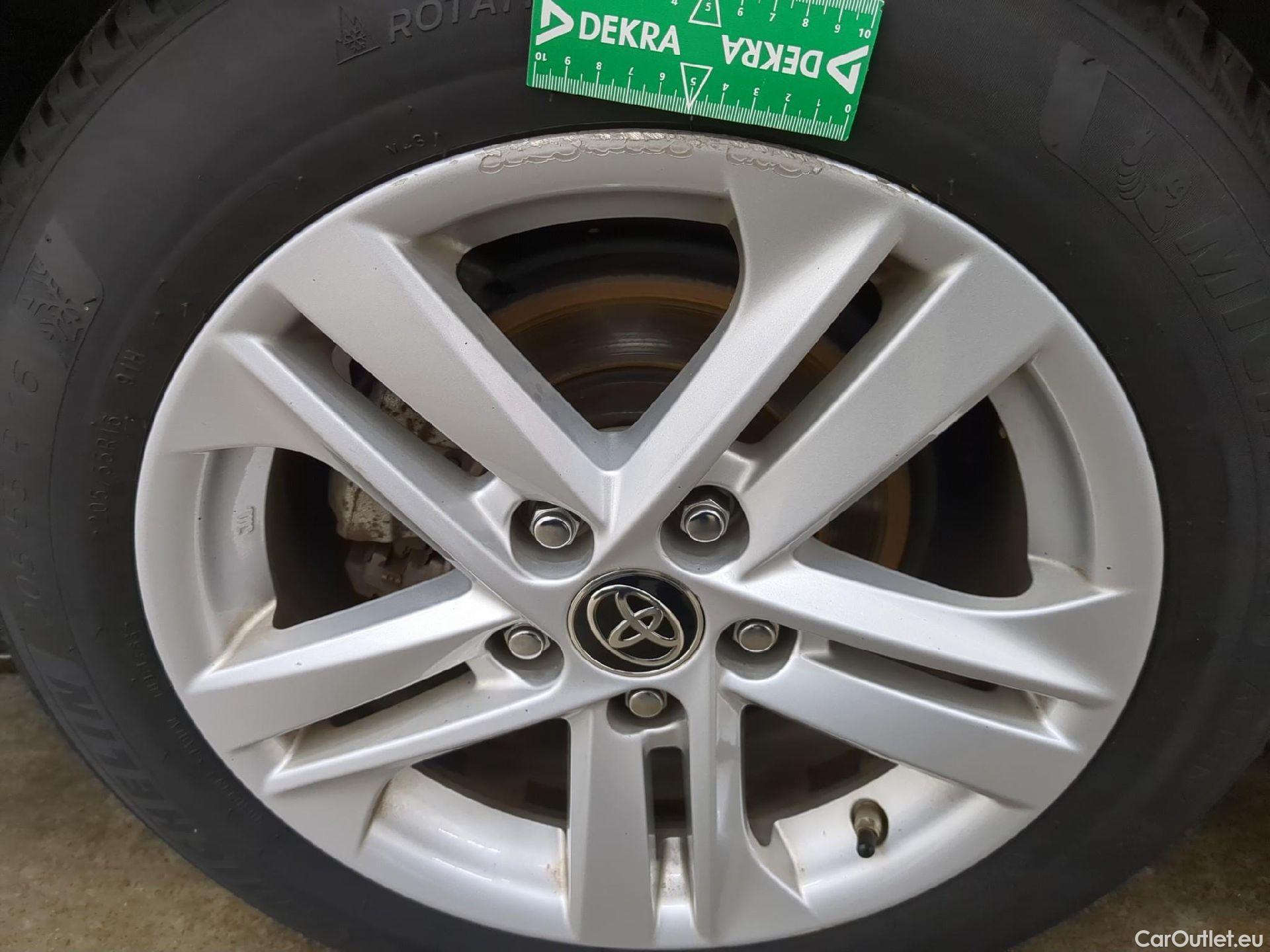 Toyota  Corolla TOYOTA  Touring Sports / 2018 / 5P / Break Hybride 122h Dynamic Business Beyond Zer #11