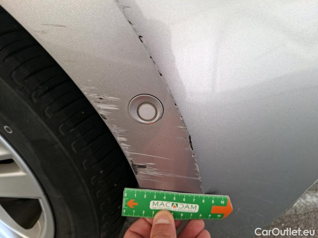 Toyota  Corolla TOYOTA  / 2018 / 5P / Berline Hybride 184h Dynamic Business Beyond Zer #7