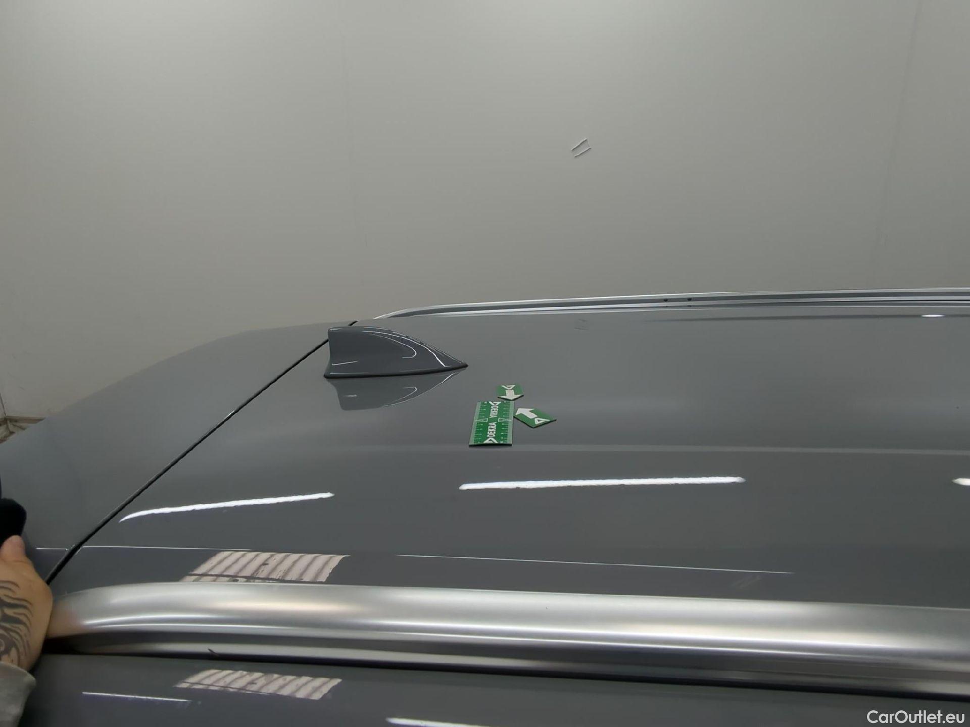 Toyota  Corolla TOYOTA  Touring Sports / 2018 / 5P / Break Hybride 122h Dynamic Business Beyond Zer #19