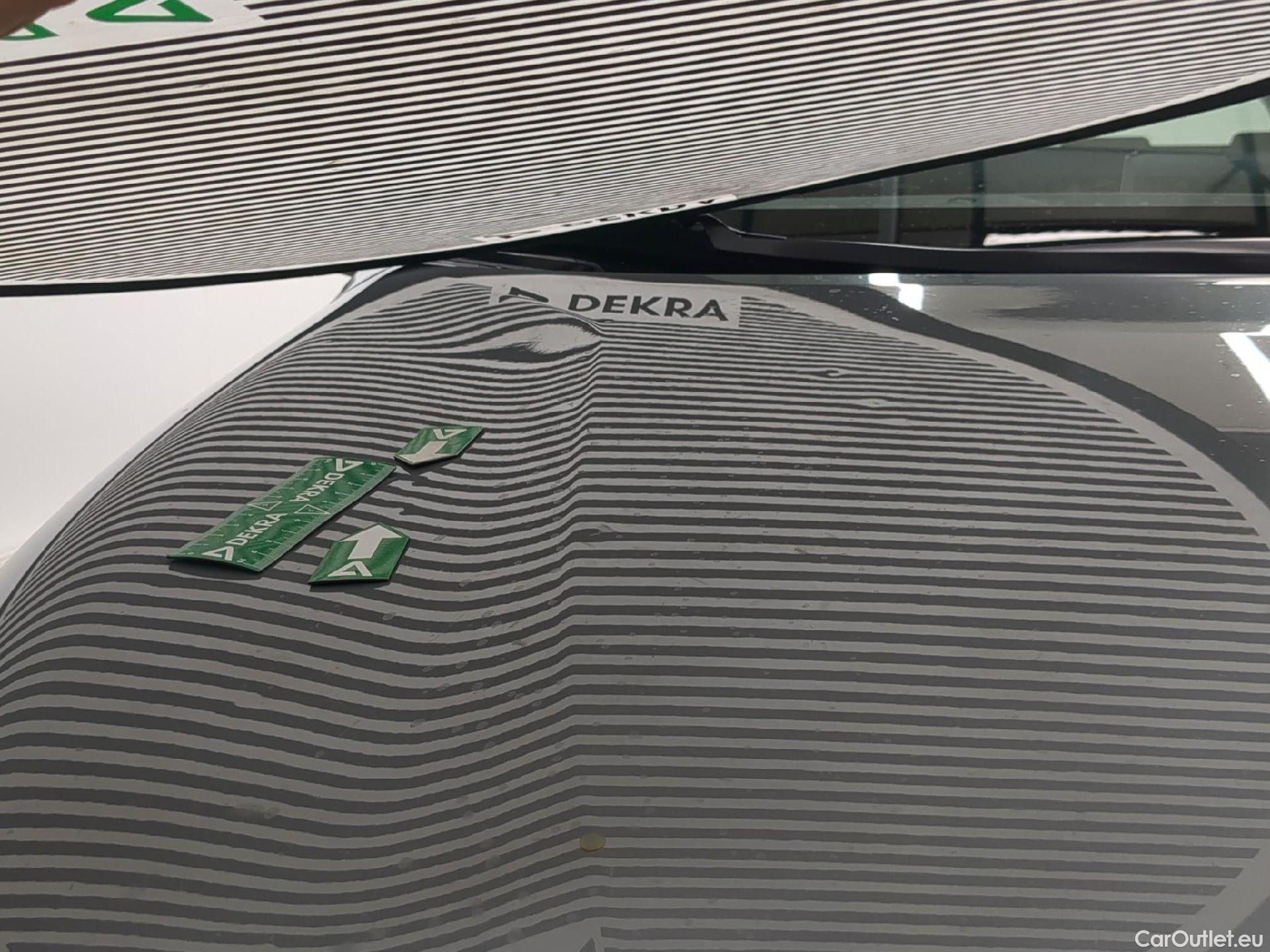 Toyota  Corolla TOYOTA  Touring Sports / 2018 / 5P / Break Hybride 122h Dynamic Business Beyond Zer #31