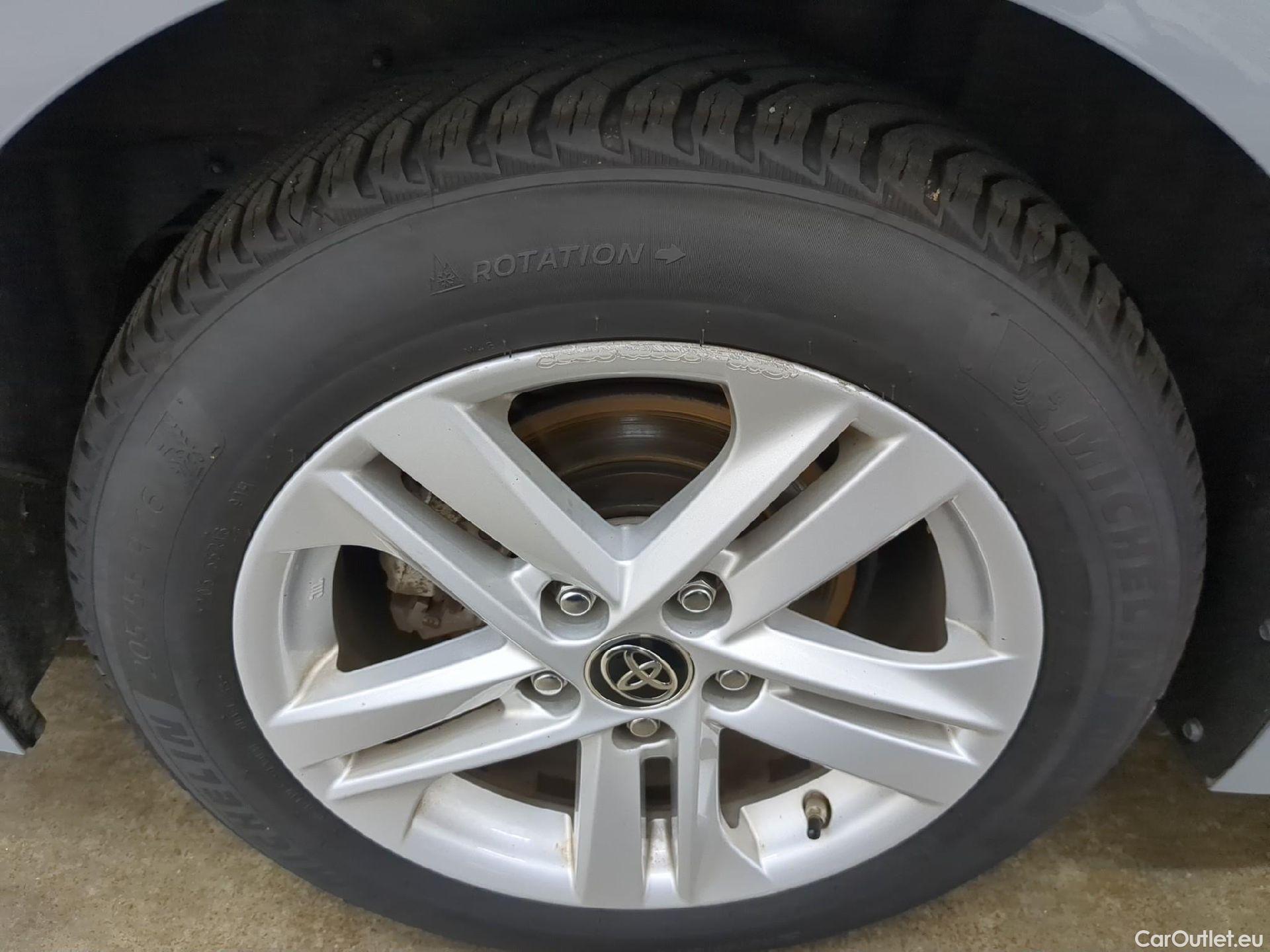 Toyota  Corolla TOYOTA  Touring Sports / 2018 / 5P / Break Hybride 122h Dynamic Business Beyond Zer #7