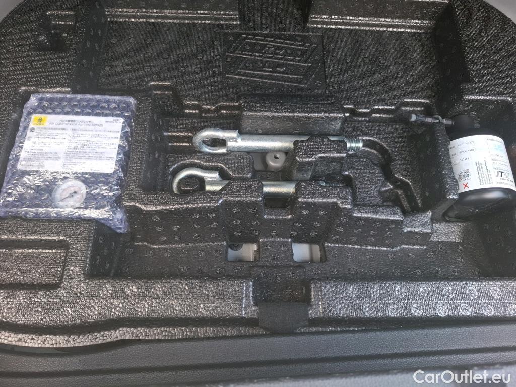 Toyota  Corolla TOYOTA  / 2018 / 5P / Berline Hybride 122h Dynamic Business Beyond Zer #11