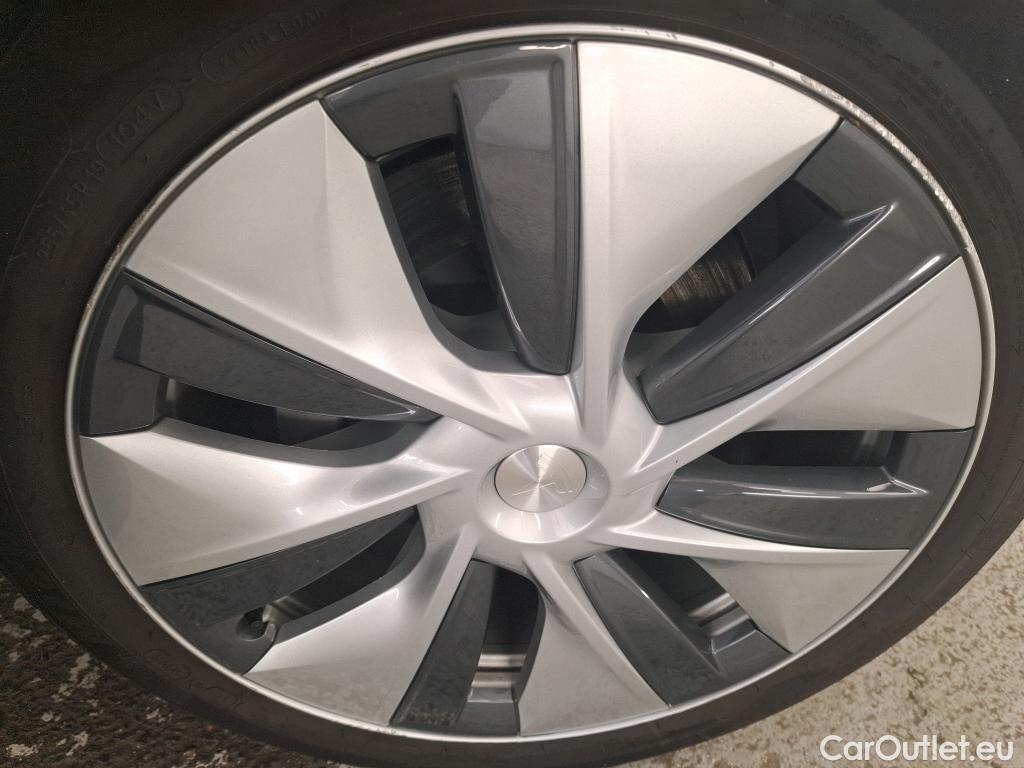 Tesla  Model Y TESLA  / 2020 / 5P / SUV Grand Autonomie Dual Motor AWD #25