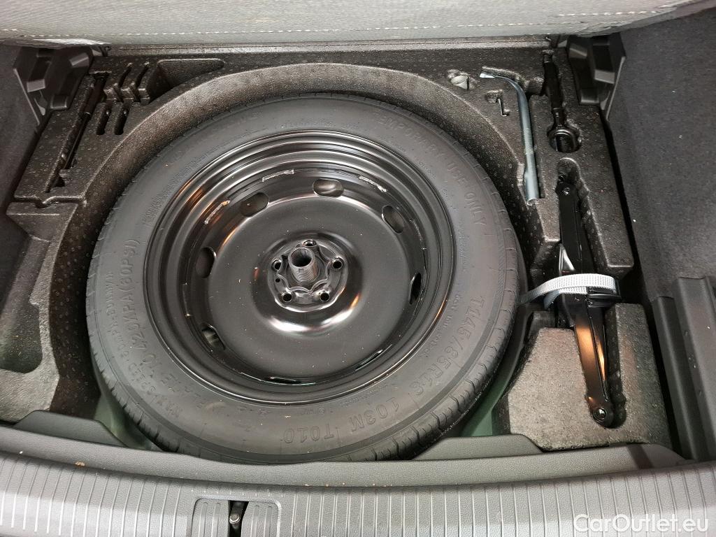 Volkswagen  Tiguan VOLKSWAGEN   2020  5P  SUV 1 5 TSI 150 BMV6 Life Busines #11