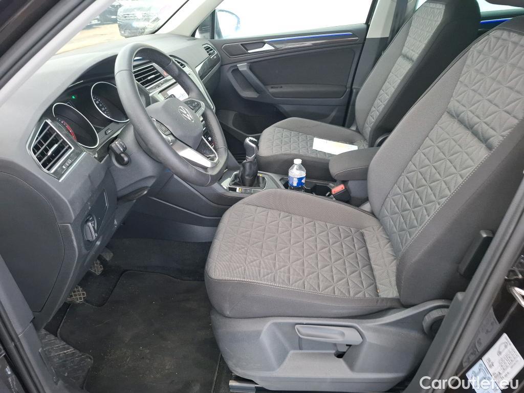 Volkswagen  Tiguan VOLKSWAGEN   2020  5P  SUV 1 5 TSI 150 BMV6 Life Busines #8