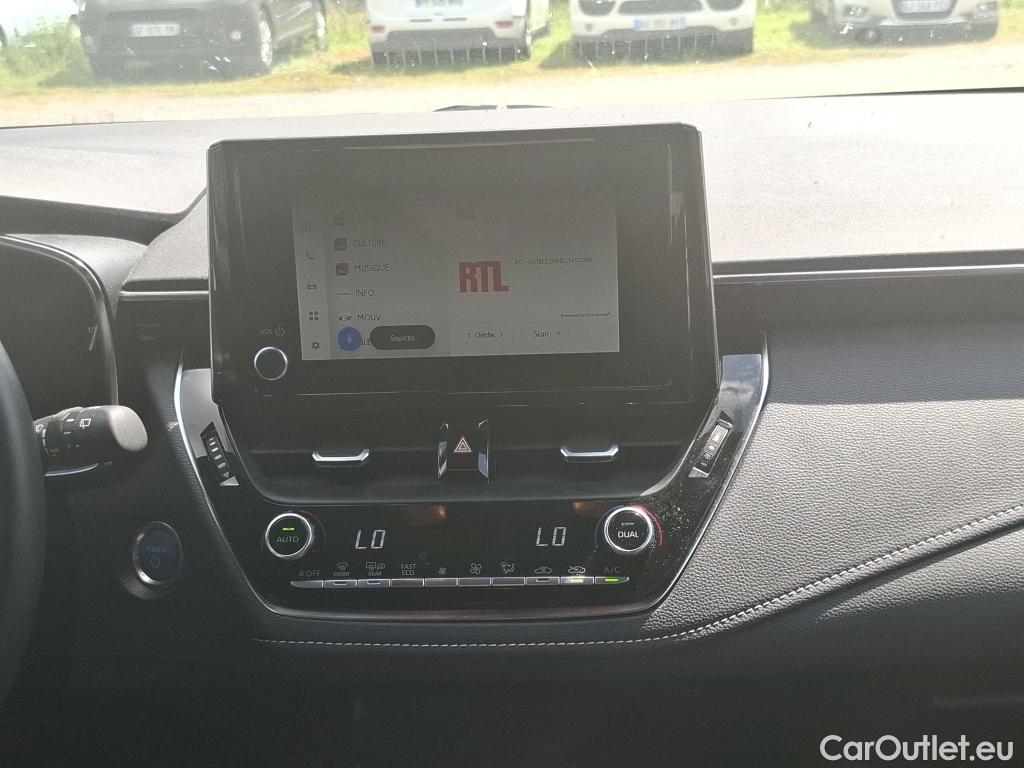 Toyota  Corolla TOYOTA  / 2018 / 5P / Berline Hybride 122h Dynamic Business Beyond Zer #10