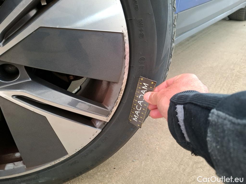  Skoda  ENYAQ  iV 60 Loft 62kWh BVA #6