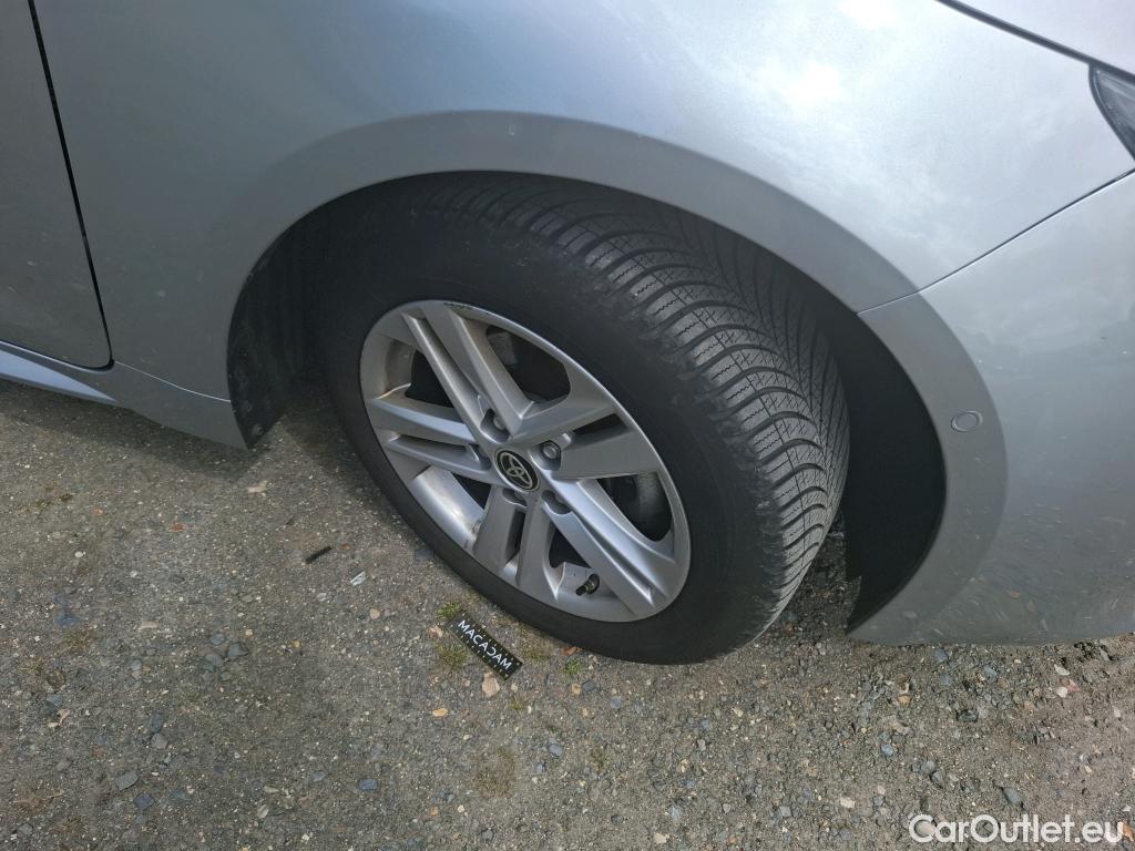 Toyota  Corolla TOYOTA  / 2018 / 5P / Berline Hybride 122h Dynamic Business Beyond Zer #1