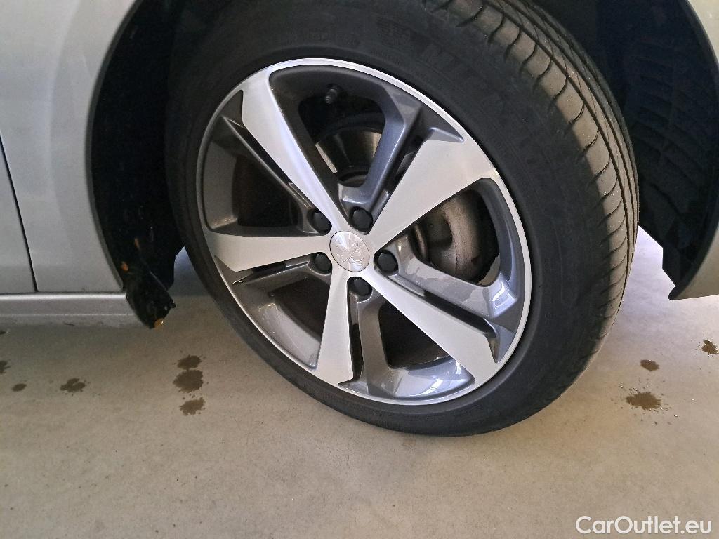 Peugeot  308 Allure 1.5BlueHDi S&S 130pk/cv 5p EAT8 Automatic Diesel  3 #26