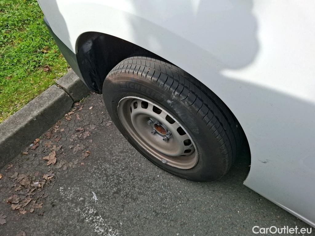  Peugeot  Partner  Pro L1 1.5 HDi 100CV BVM5 E6dT #7