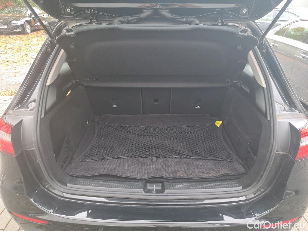 Mercedes  B-Klasse B180d Business Solution 1.5d 116pk/cv 5p Manual Diesel  4 #3