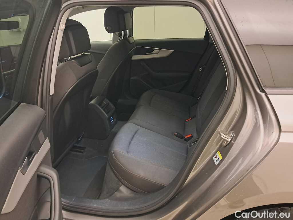 Audi  A4 Avant 35 2.0TFSi 150pk/cv 5p Manual Petrol  2 #14