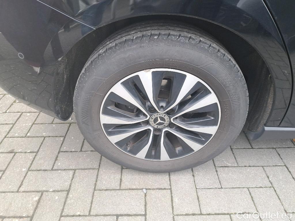 Mercedes  B-Klasse B180d Business Solution 1.5d 116pk/cv 5p Manual Diesel  4 #43