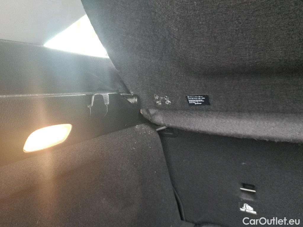 Mercedes  B-Klasse B180d Business Solution 1.5d 116pk/cv 5p Manual Diesel  4 #35