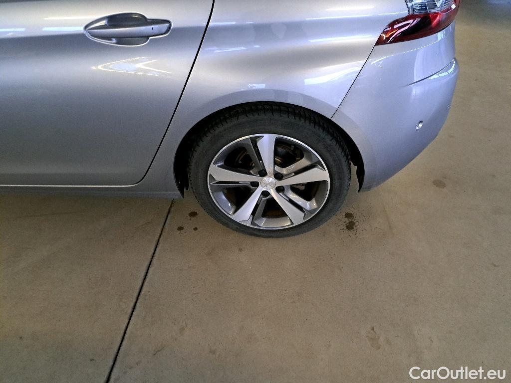 Peugeot  308 Allure 1.5BlueHDi S&S 130pk/cv 5p EAT8 Automatic Diesel  3 #22